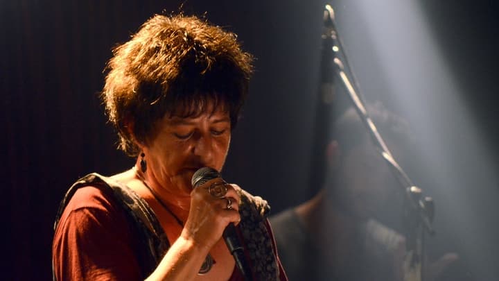 Φωτεινή Βελεσιώτου - Παρασκευή 27 Απριλίου στο Μύλος Club fotini-velesiotou-mylos-club