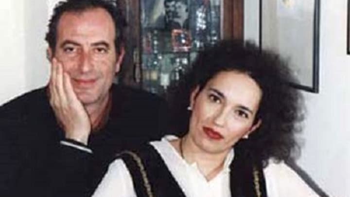 korovinis-fotiou-neon