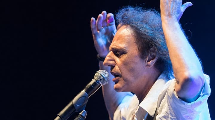 Ο Βασίλης Παπακωνσταντίνου στο Ανοιχτό θέατρο Συκιών vasilis-papakonstantinou-sykies